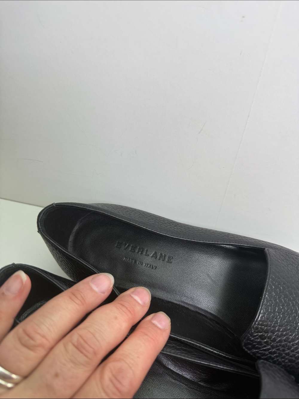 Classic Black Leather Pointed-Toe Flats size 10 - Picture 8 of 11